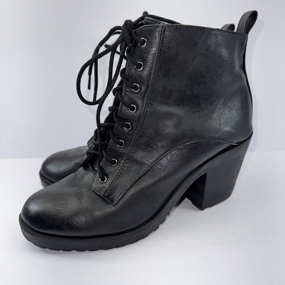 Soda Chunky Black Faux Leather Block Heels Combat Boots Sz 10